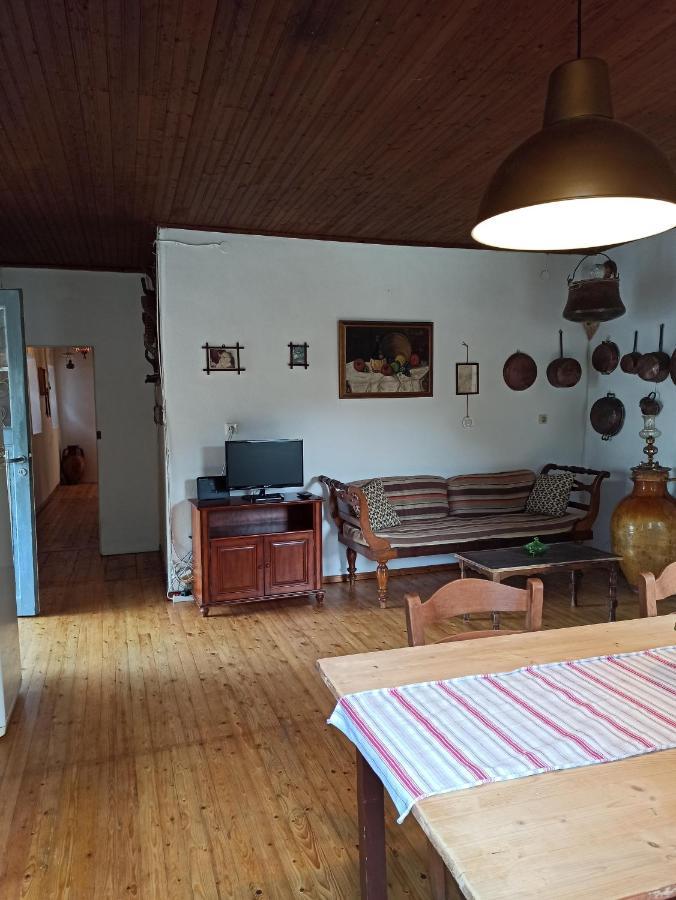 Tailors House Apartment Makratika ภายนอก รูปภาพ